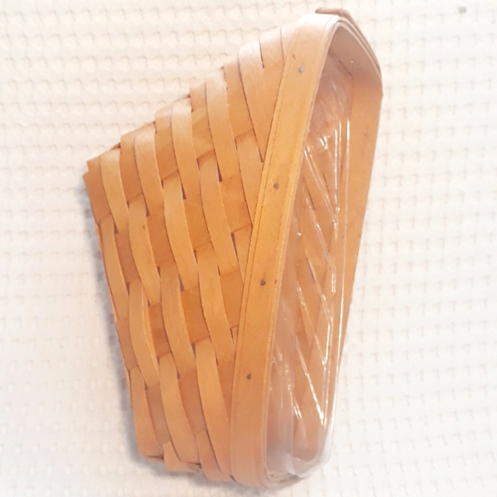 Vintage 1994 Longaberger Slanted Vegetable Basket - Signed Woven Basket - Picture 15 of 15